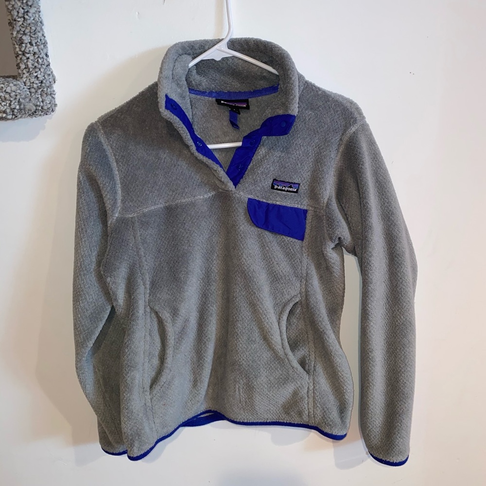 Gray Patagonia Pull Over Quarterzip